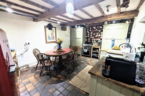 4 bedroom cottage for sale, Main Street, Sutton-On-Trent, Newark