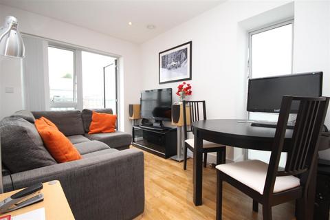 1 bedroom flat for sale, Station View, Guildford