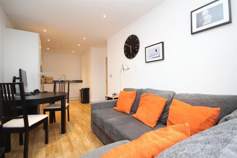 1 bedroom flat for sale, Station View, Guildford