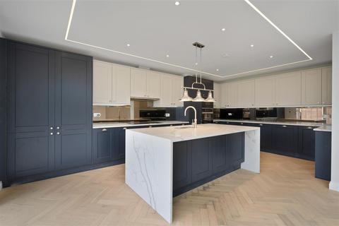 undefined, Green Meadows, Ascot