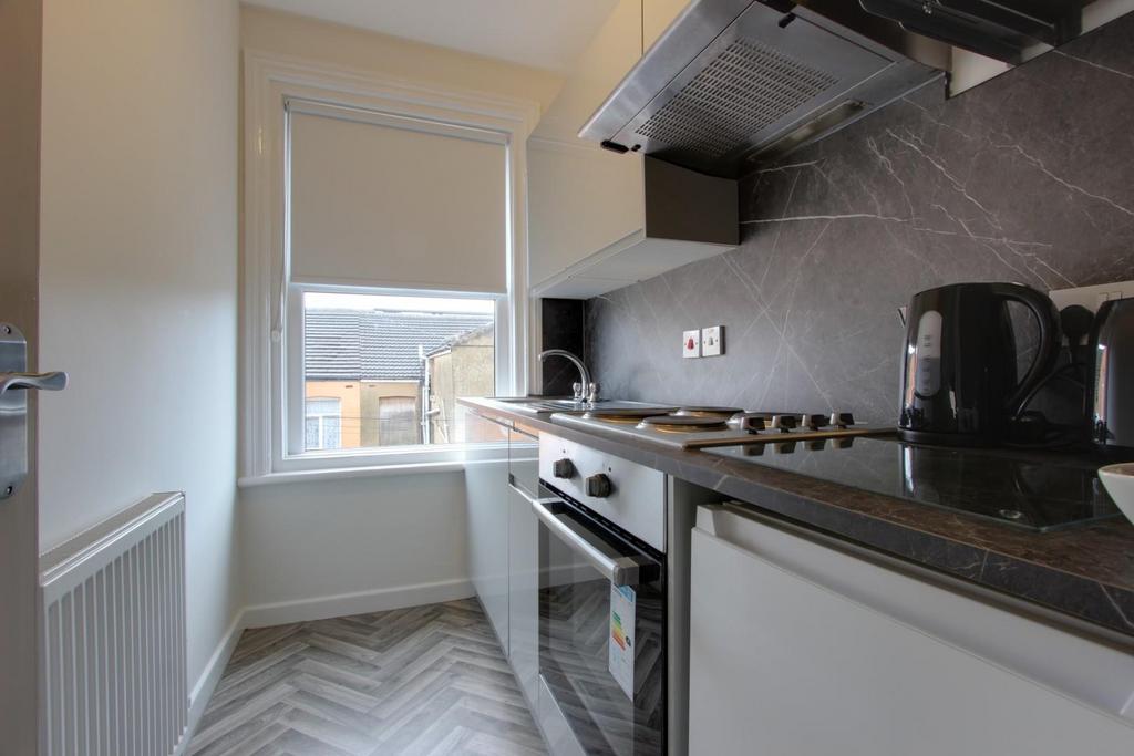 Flat 4 Kitchen