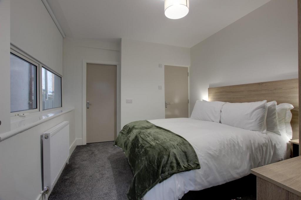 Flat 1 Bedroom