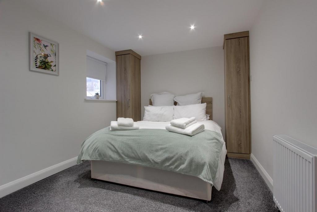 Flat 2 Lounge/Bedroom/Kitchenette