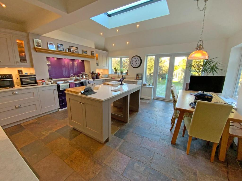 Wimborne Road, Knighton, Leicester 4 bed detached house for sale £650,000