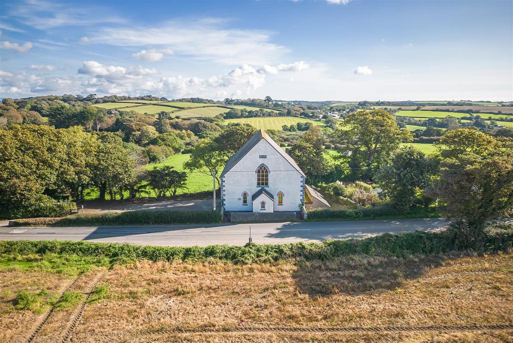 Goonpiper, Feock, Truro 2 bed property with land £575,000