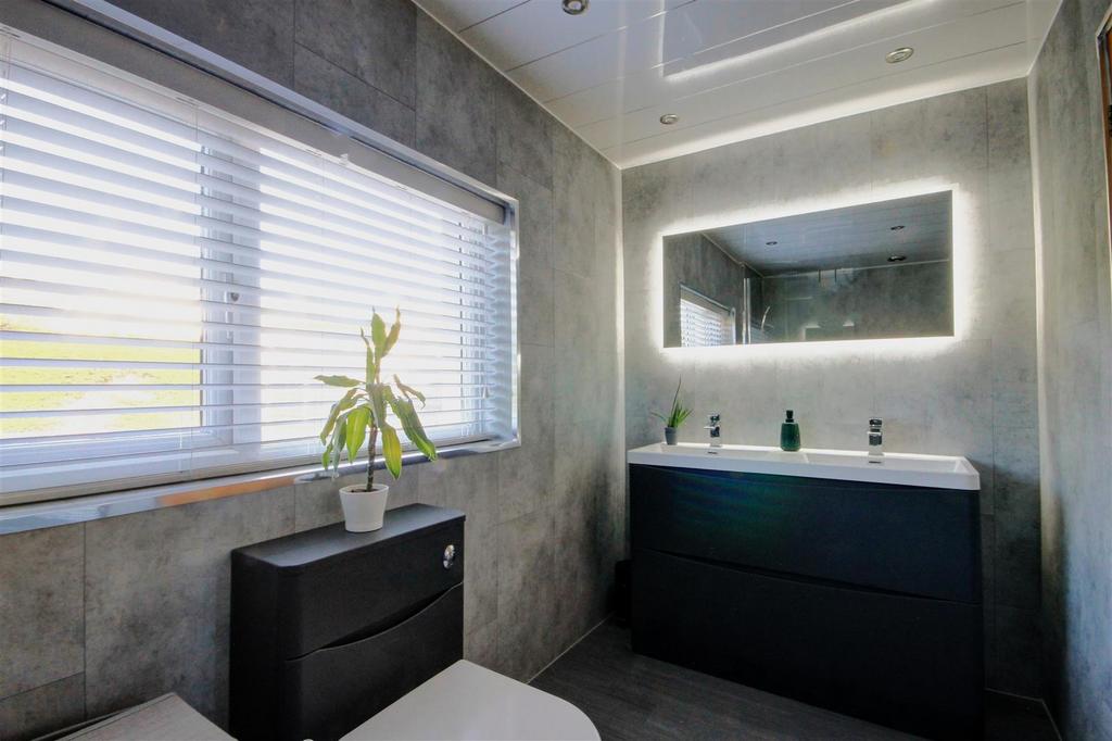 En-suite.jpg