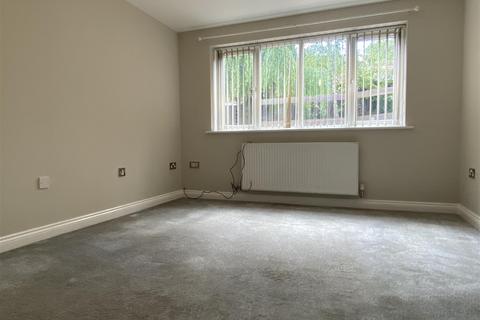 2 bedroom flat to rent, Camberley Mews, Farrington Road, Wolverhampton