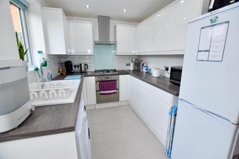 3 bedroom end of terrace house for sale, Willow Grove,  