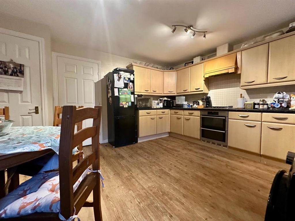 Popham Close, Tiverton EX16 4 bed house for sale £360,000