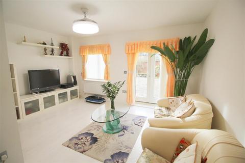 5 Cavan Way, Broughton, Milton Keynes, MK10 9NG