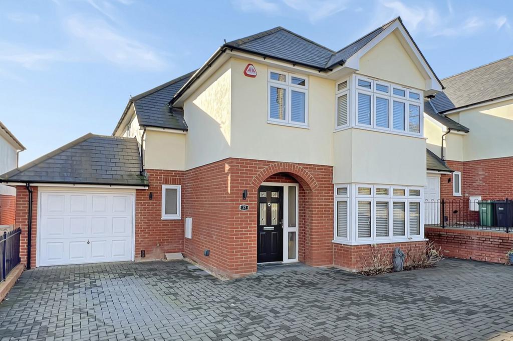 Sloe Hill, Halstead, CO9 4 bed detached house for sale £525,000