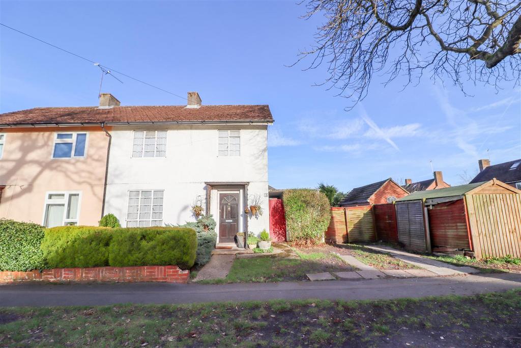 Ladywood Avenue, Farnborough GU14 3 bed semidetached house for sale