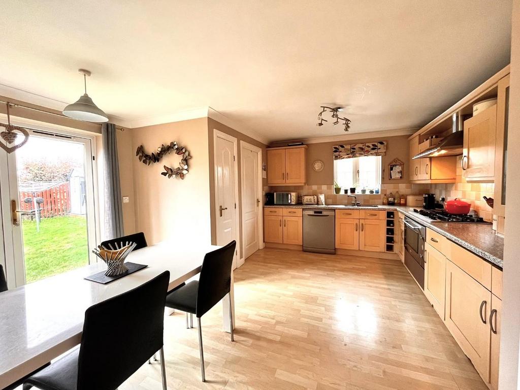 Kitchen/Breakfast Room