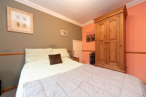11 Ferney Road, Byfleet, West Byfleet, KT14 7AL