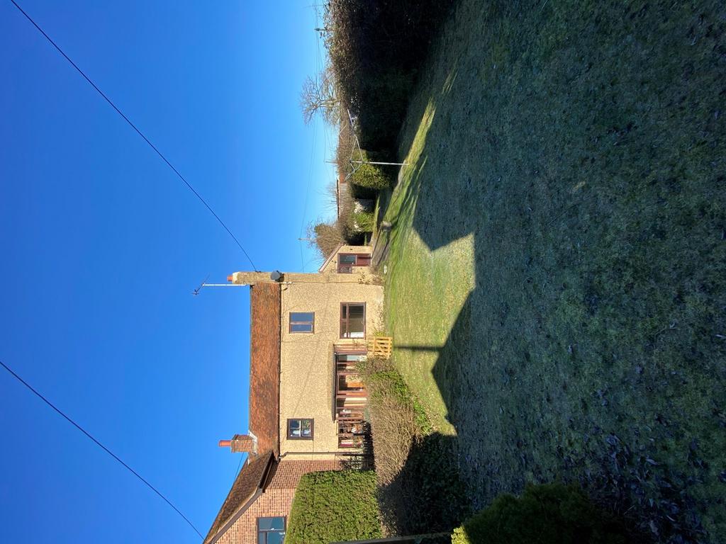 Metsons Lane, Highwood, Chelmsford, CM1 1 bed semidetached house £