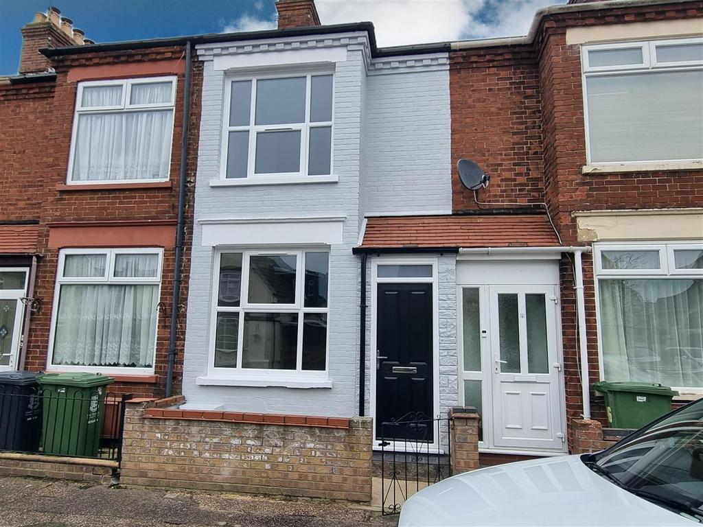 Springfield Road, Gorleston 3 bed terraced house for sale £200,000