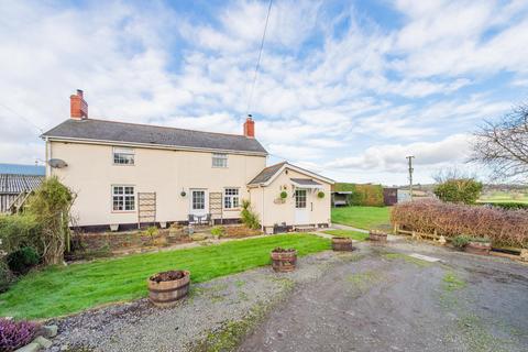 3 bedroom detached house for sale, Llandyssil, Montgomery SY15