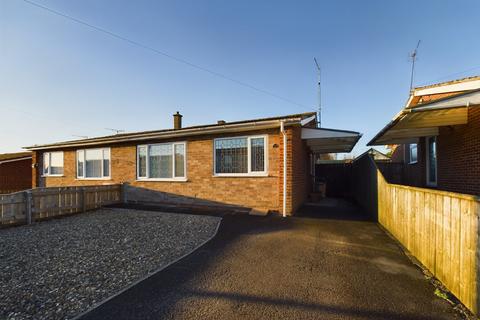 2 bedroom semi-detached bungalow for sale, Park Avenue, Driffield, YO25 5EN