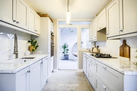 Flat 16, Emerald Court Chelmscote Road, Solihull, B92 8BX