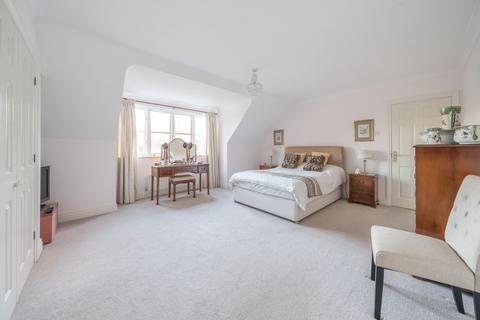 4 bedroom detached house for sale, Fulmer Drive, Gerrards Cross, Buckinghamshire, SL9