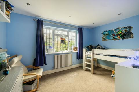 Farthing House Chestnut Walk, Felcourt, East Grinstead, RH19 2LB