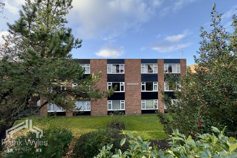 1 bedroom apartment for sale, Woodlands Court, Ansdell