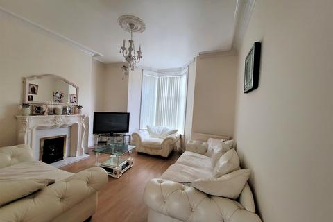 4 bedroom detached house for sale, 22 Keighley Road, HX2 8AL
