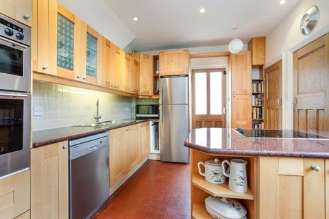 11 Bolton Crescent, Windsor, SL4 3JH
