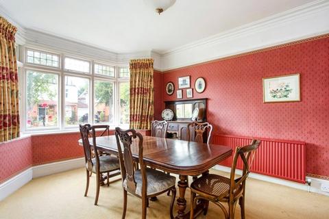 11 Bolton Crescent, Windsor, SL4 3JH