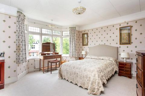 11 Bolton Crescent, Windsor, SL4 3JH