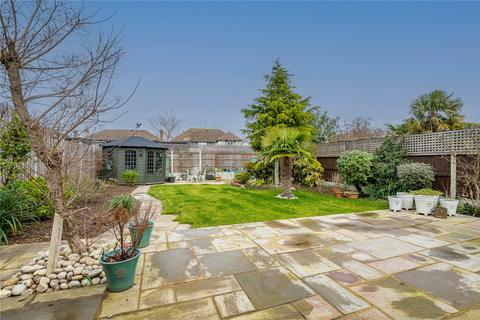 57 Broadclyst Gardens, Southend-on-sea, SS1 3QS