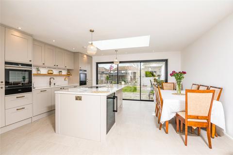 57 Broadclyst Gardens, Southend-on-sea, SS1 3QS