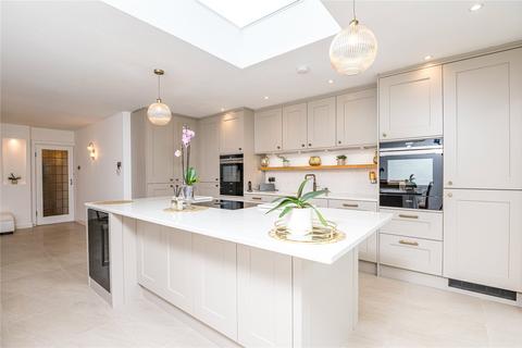 57 Broadclyst Gardens, Southend-on-sea, SS1 3QS