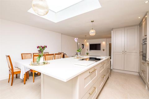 57 Broadclyst Gardens, Southend-on-sea, SS1 3QS
