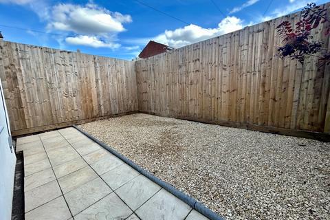320 Fishponds Road, Eastville, Bristol, BS5 6RA