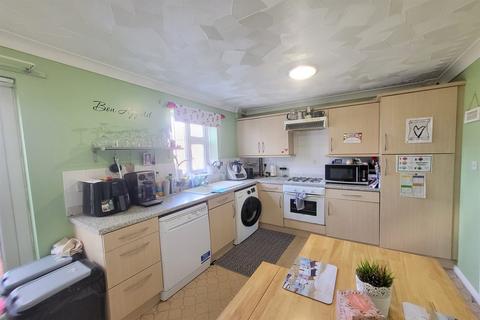 3 bedroom terraced house for sale, Whittle Cose, PE21