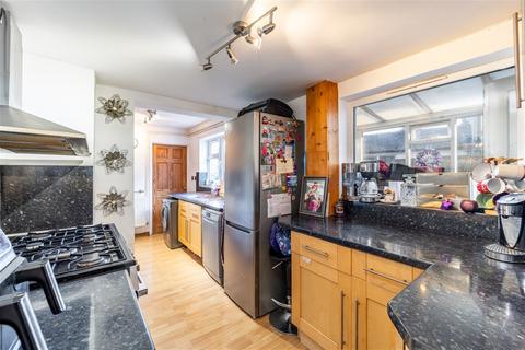 3 bedroom semi-detached house for sale, Skirbeck Road, PE21