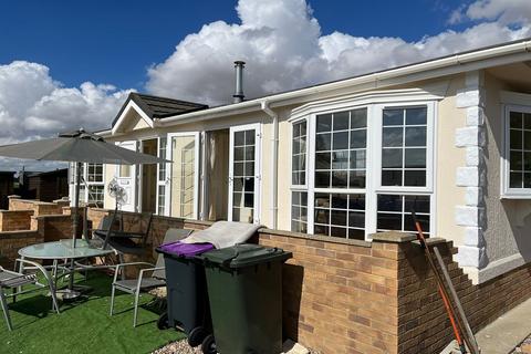 2 bedroom house for sale, Mobile Home, PE20
