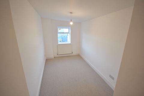 24 Armoury Square, Bristol, BS5 0PT