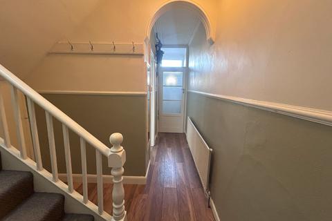 undefined, Bristol BS3