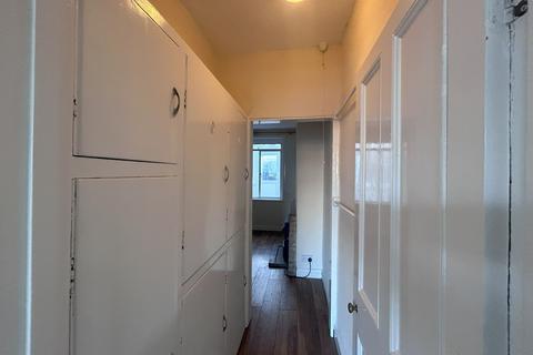 undefined, Bristol BS3