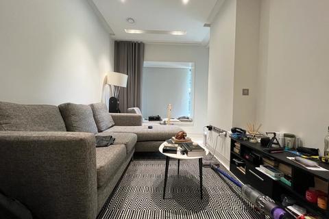 1 bedroom apartment to rent, Landmark Place, London EC3R