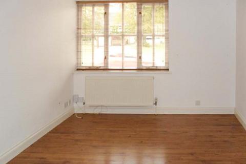 1 bedroom ground floor flat to rent, The Green, Histon CB24