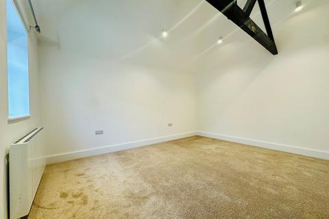 2 bedroom apartment to rent, Bakers Lane, Hitchin SG4