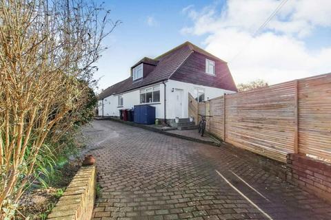 5 bedroom detached house for sale, Vincent Road, Selsey, Chichester, West Sussex, PO20 9DQ