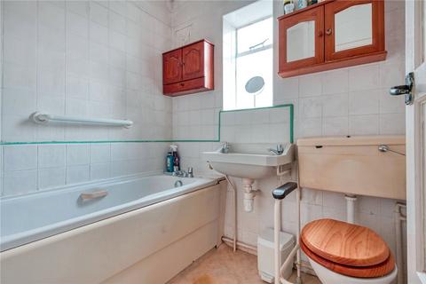 32 Thorn Close, Bromley, BR2 8DH