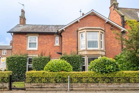 3 bedroom end of terrace house for sale, 2 Dicconson Terrace, Lytham St. Annes, FY8