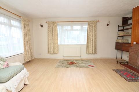 5 Mill Close, Sandwich, CT13 9JD