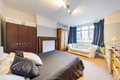 2 bedroom maisonette for sale, Gracefield Gardens, Streatham
