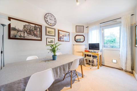 2 bedroom maisonette for sale, Gracefield Gardens, Streatham